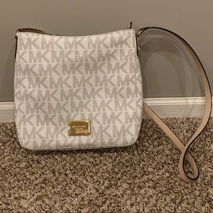 Michael Kors crossbody purse